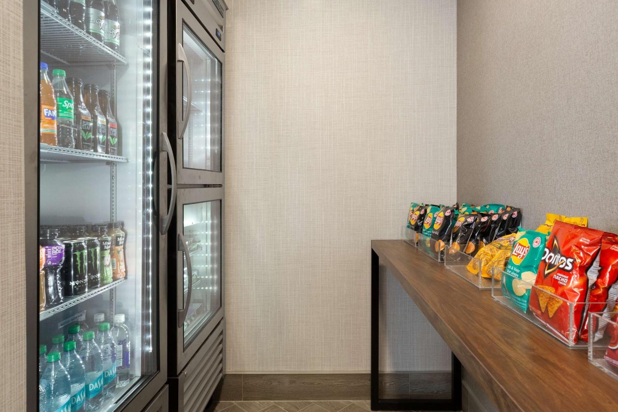 Hampton Inn By Hilton Napanee Greater Napanee Экстерьер фото
